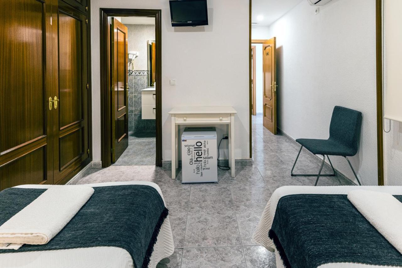 Pensjonat Gran Via 3*