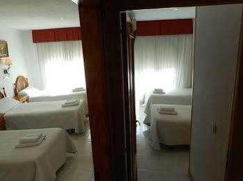 Guest house Gran Via Pinto